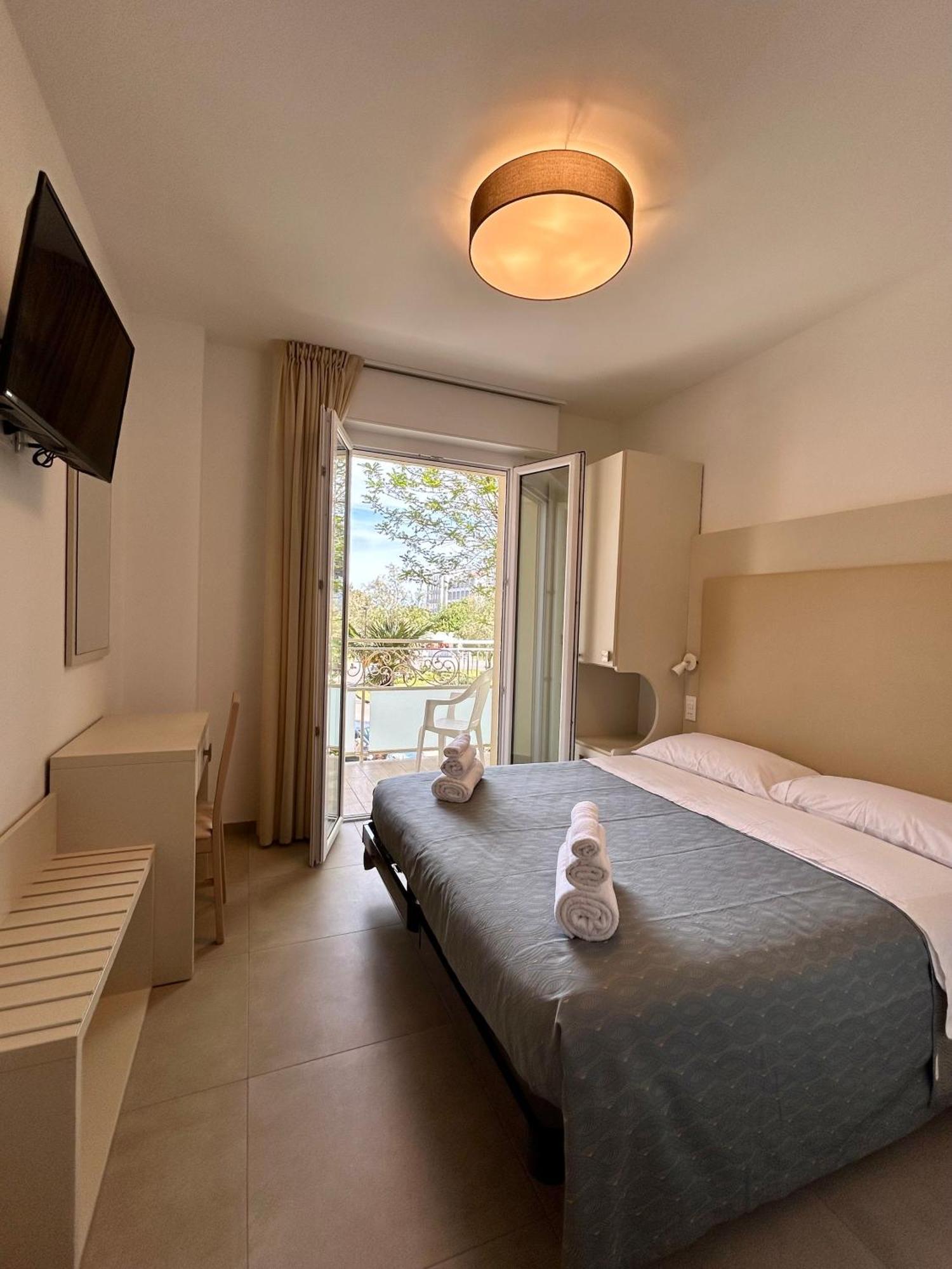 Hotel Brigantino Milano Marittima Exterior foto